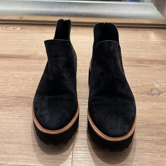 ALL BLACK Flatform Tread Glitter Shootie Women's Boot Size -  39/8.5 - Picture 3 of 10